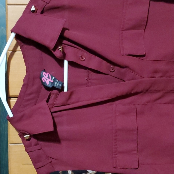 2B Bebe blouse - Picture 3 of 5